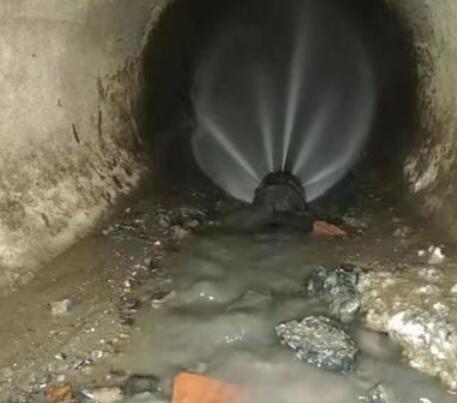 金城江市政管道清淤